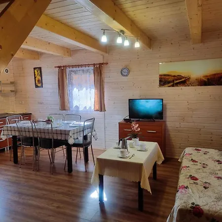 Osrodek Wypoczynkowy Nad Morzem Semi بيت للعطل