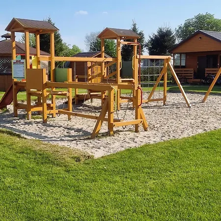 Osrodek Wypoczynkowy Nad Morzem Semi Сasa de vacaciones *