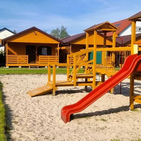 Osrodek Wypoczynkowy Nad Morzem Semi Nyaraló *