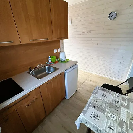 Osrodek Wypoczynkowy Nad Morzem Semi Nyaraló Wicie
